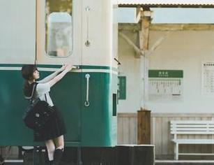 只需一张免费票,便可畅游“河豚抚子”的红衣小女仆世界,快来探个究竟!
