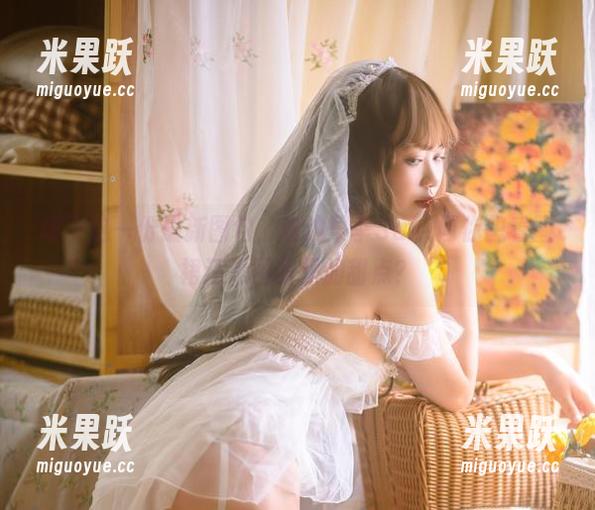 收下这一份最新图包，渡边早季Saki问你想看围裙还是围裙里的甜点？