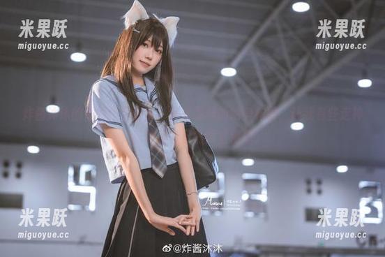 炸酱沐沐的婚纱作品分享，都是怎样的绝美构图，让我有些走神，脑补起自己的愿望清单。