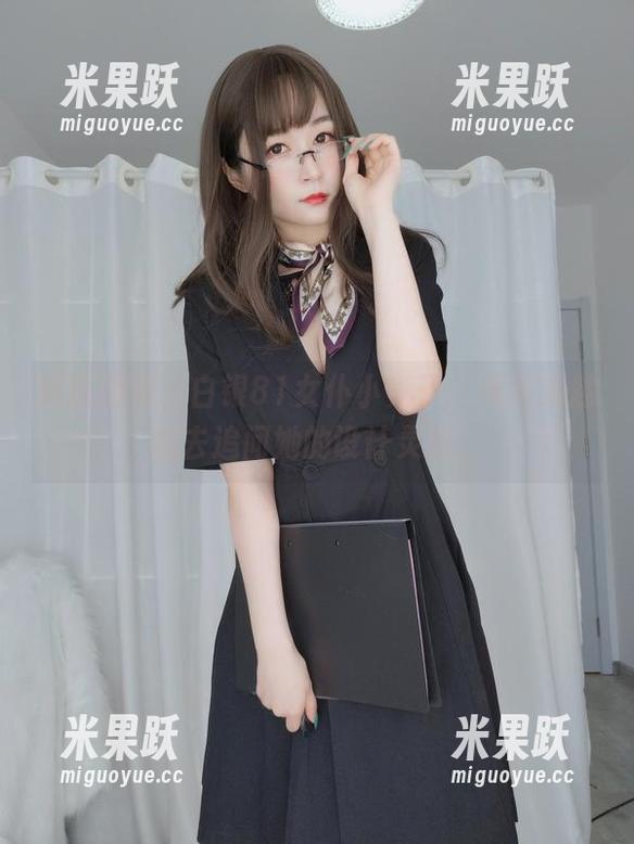 精选图集，白银81女仆小兔子，我越来越想去追问她的设计灵感。