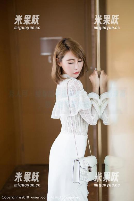 秀人网 - 给你的手机加点“油亮”的幸福，恩一的写真来啦！