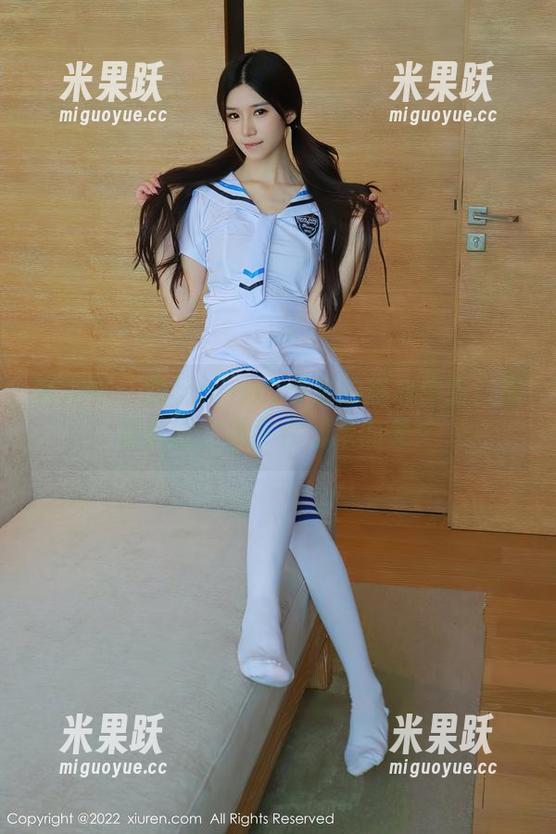 秀人网 - 蕊蕊ruirui带来的甜心体验：高清美图，超乎你想象的美！