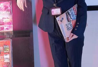 秀人网 - 当雯大王susie遇上厨娘:原图引发的味蕾冒险,套图带你一睹厨艺新境界!