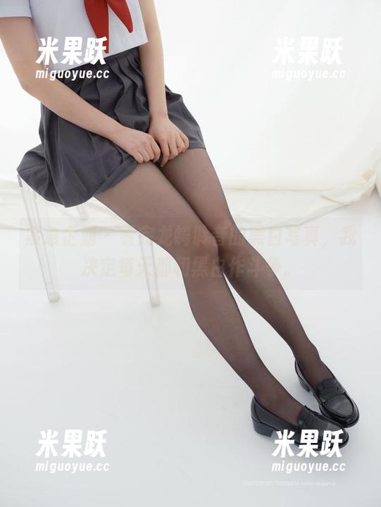紧急企划-龙崎聆音 紧急企划 - 看完龙崎聆音的黑白写真,我决定每天都和黑白作斗争。
