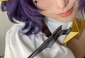 “圣诞”的那些小细节——从绞肉姬的私拍图包聊起,真让我想找个柜子躲起来。