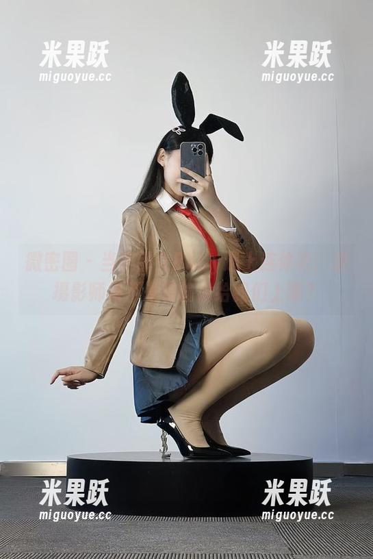 美邵女Baby 微密圈 - 当美邵女Baby遇上连体衣:这摄影师是不是在偷偷给我们上课?