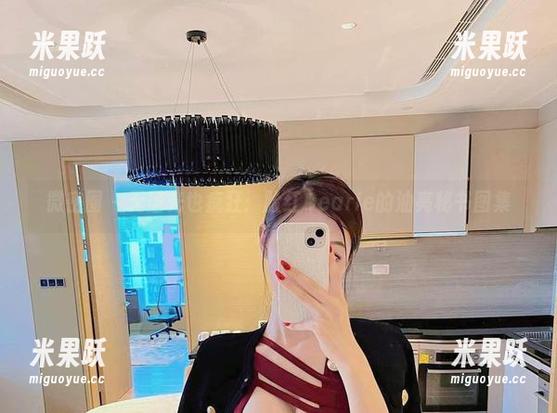 脸红Dearie 微密圈 - 无圣光也疯狂:脸红Dearie的油亮秘书图集