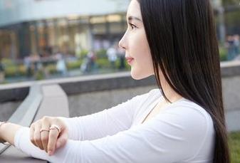 蜜桃社 - 趣味十足的索菲娅Sophia美图:女孩们,你们也想试试这些pose吗?