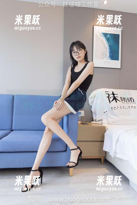 袜啵啵 - 小甜豆的三套服装大集合——免费拿走，警告：请勿吓坏路人！