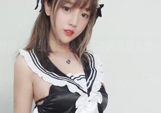 集合！过期米线线喵在线，圣诞的风趣合集，快来捧个场。
