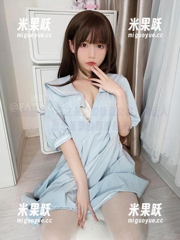 私拍图集，迷之呆梨的修道女装，真让人想念圣职的那段时光