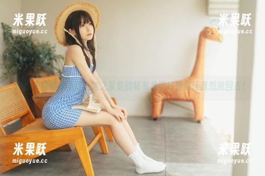 说出来你可能不信，迷之呆梨的秘书美图好看到让我想抢回去！