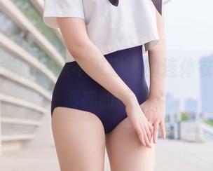 图库新宠:雯妹不讲道理的连体衣工艺,别样的味道