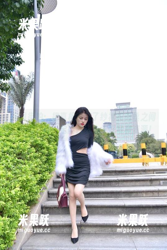 魔镜街拍：把真相藏在了纱裙和肉丝之间，不怕，你一定能找到心头好写真资源！